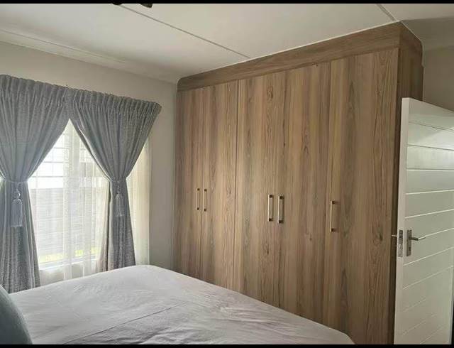 3 BEDROOM APARTMENT FOR SALE IN MODDERFONTEIN